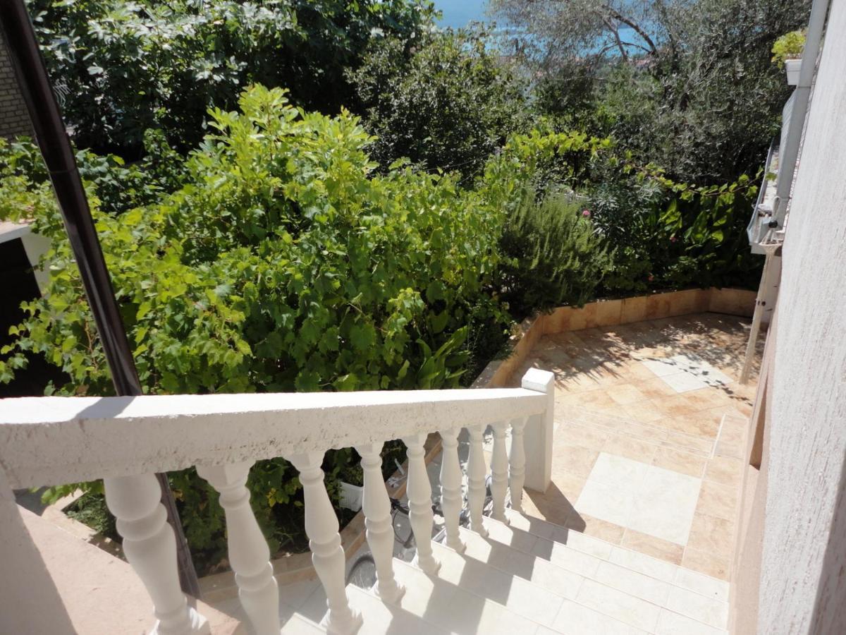 Hotel Wisteria à Tivat Extérieur photo